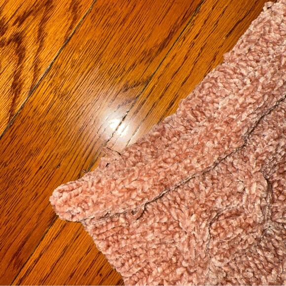 Fashion Nova Lounge Crop Top and Shorts Set - Picture 6 of 14